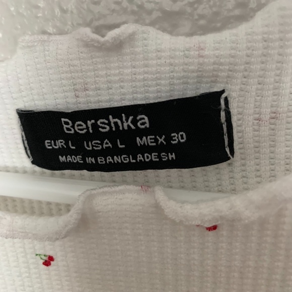 Cherry Top - Picture 2 of 2